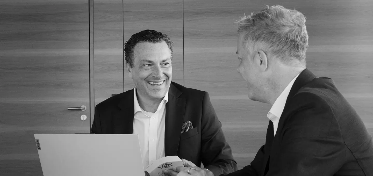 Dr. Stefan Pooth ist Rechtsanwalt der Kanzlei BUSE in Düsseldorf. ✓ Fachanwalt für Vergaberecht ✓ Beratung der öffentlichen Hand