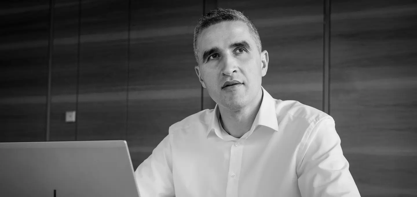 Johannes Brand is a lawyer, bar approved specialist for international commercial law and corporate and commercial law.