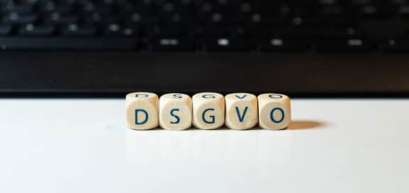 Hoher Kündigungsschutz für Datenschutzbeauftragte ist DSGVO-konform.