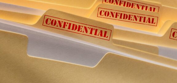 Federal Administrative Court: Contents and External Properties of Files are Covered by Trade Secrets.