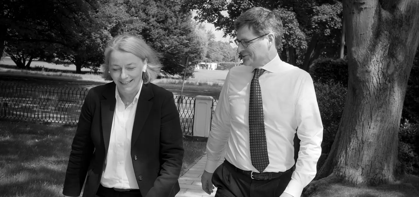 Dominik von Wissel ist Rechtsanwalt und geschäftsführender Partner bei BUSE. Seine Tätigkeitsschwerpunkte sind Erneuerbare Energien, M&A, Unternehmensfinanzierung und Gesellschaftsrecht