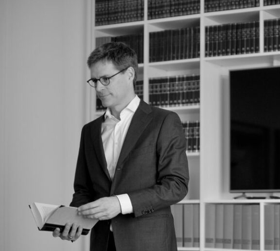 Dominik von Wissel is an attorney-at-law and managing partner at BUSE’s office in Hamburg and Munich.