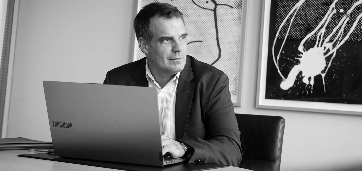 Dr. Roger Ebert ist Rechtsanwalt bei BUSE. Er ist Fachanwalt für Handels- und Gesellschaftsrecht sowie Fachanwalt für Arbeitsrecht.
