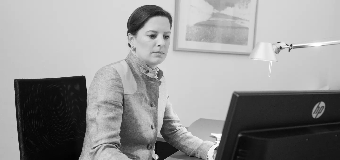 Dr. Esther Kindler is a lawyer, specialist in inheritance law, certified executor (DVEV) and partner at BUSE in Hamburg. She is a member of the Wealth and Foundations Practice Group.