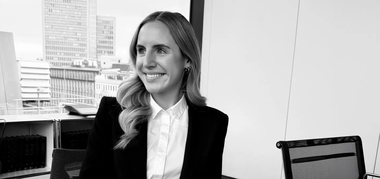 Friederike Becker is a solicitor and associate at the Düsseldorf office. She is a member of the Corporate Law and M&A Practice Group.