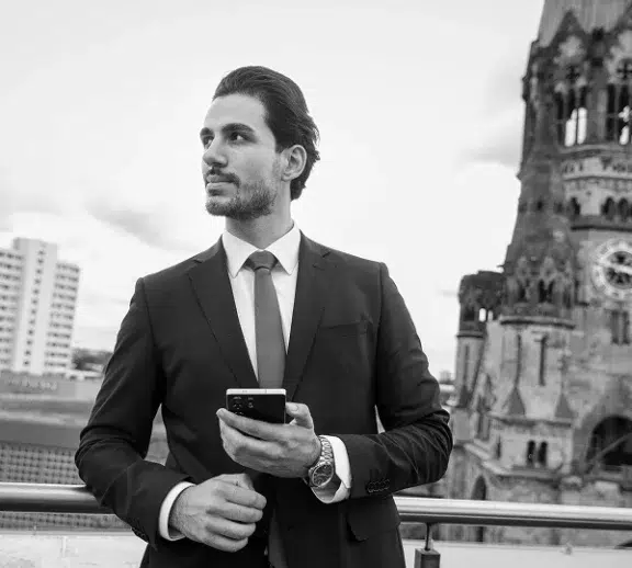 Furkan Hainke ist Rechtsanwalt in Berlin bei BUSE im Bereich Handels- und Vertriebsrecht, Franchiserecht sowie Gesellschaftsrecht tätig.