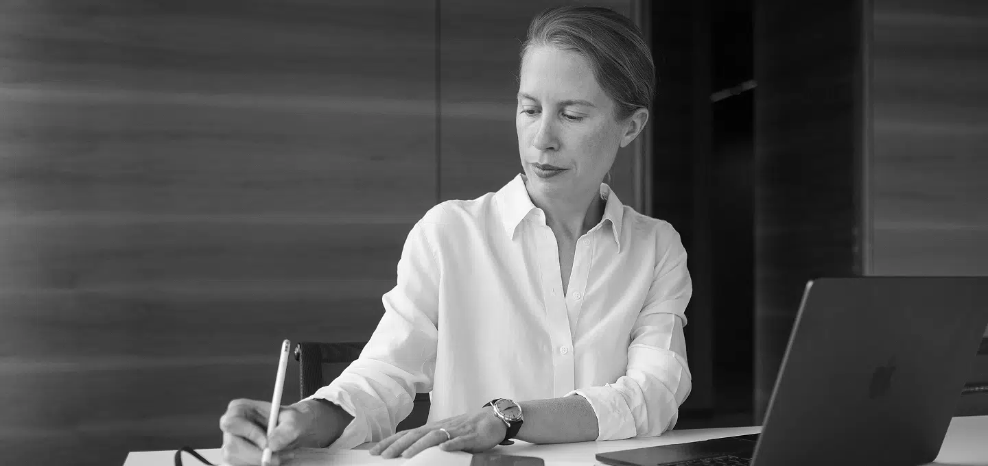 Sarah König ist Rechtsanwältin und als Counsel in Düsseldorf tätig. Sie ist Mitglied der Practice Group Gesellschaftsrecht und M&A.